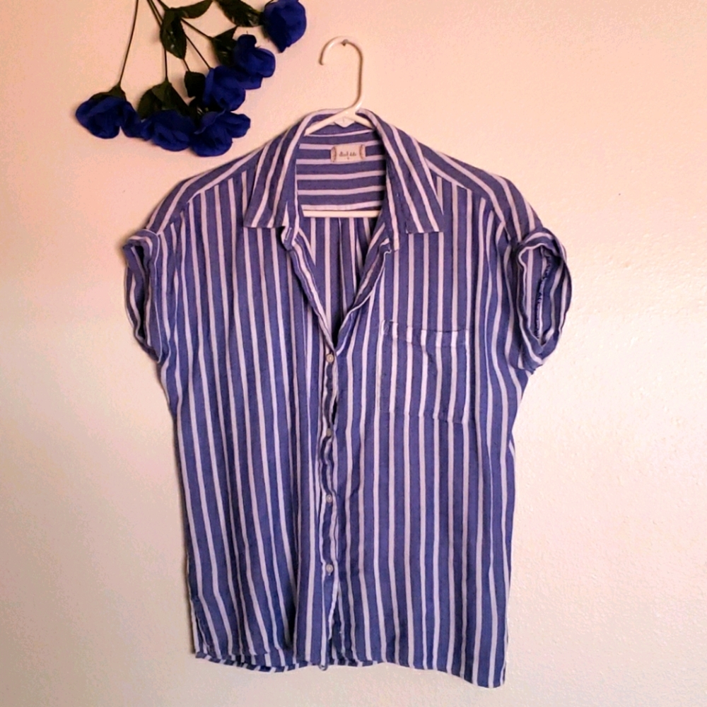 ANTHRO Alter'd State Button down top